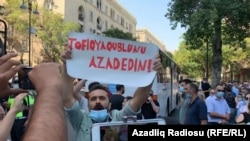 Yaqublu supporters demonstrate in Baku on September 9.
