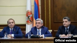 Հայաստան -- Հայաստանի նախագահ Սերժ Սարգսյանի (կենտրոնում) խոսքը ՀՀԿ խորհրդի նիստում, Երևան, 13-ը ապրիլի, 2014թ․