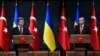 Тероризм має бути зупинений – Порошенко про теракт у Стамбулі