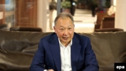 Курманбек Бакиев.