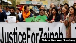 په لاهور کې مظاهرچيان د زينب د قاتل نيولو غوښتنه کوي