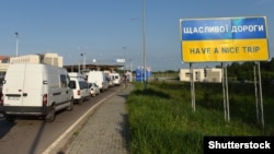 Перевізників попередили про затримки на одному з пунктів пропуску до Польщі