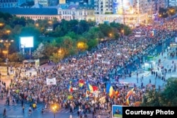 Zeci de mii de români au protestat, în țară dar și în străinătate față de proiectul minier propus de Gabriel Resources la Roșia Montană.