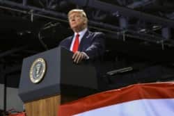 Predsednik SAD Donald Tramp na skupu u Batl Kriku (Battle Creek)