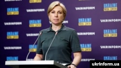 За даними Ірини Верещук, Росія незаконно утримує на окупованих територіях та вивезла з України 4 396 дітей-сиріт