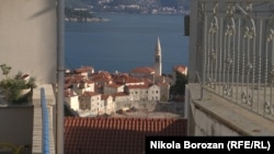 Iako je Turistička organizacija Budve (na fotografiji) početkom novembra najavila da je ugovorila novogodišnje koncerte sa Gibonnijem i Lepom Brenom, zdravstvene vlasti su krajem mjeseca saopštile da se zbog pandemije zabranjuju svečani dočeci na otvorenom