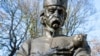 Пам’ятник гетьману України Івану Мазепі в Чернігові 