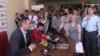 На засідання Київради увірвалися активісти: вимагали припинити будівництво на Осокорках