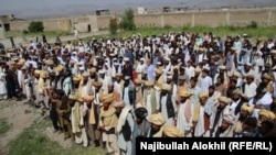 وزیرستاني کډوال وايي،کاروبار يې نه شته او اوس خو د غلو بیه هم د پخوا پرتله لوړه شوې ده.