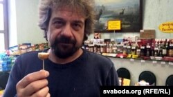 Аляксандар Памідораў на 20-м выбарчым участку