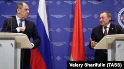 Сергей Лавров жана Владимир Макей.