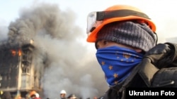 Революция Достоинства. Протестующий на площади Независимости в Киеве, 19 февраля 2014 года