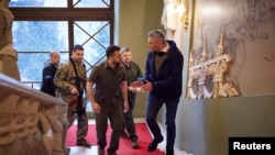 Карл Нехаммер ишембиде Киевде Украинанын президенти Владимир Зеленский менен жолуккан.