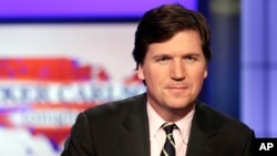 Tucker Carlson spune că presa occidentală nu informează corect despre războiul din Ucraina. În replică, jurnaliștii din presa americană spun că Vladimir Putin a respins numeroasele lor cereri de interviu de la începutul războiului din Ucraina.