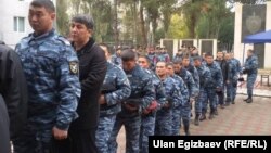 Атайын операцияда набыт болгон жоокерди акыркы сапарга узатуу, 23-октябрь, 2015-жыл