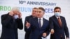 Željko Komšić na Brdo-Brijuni procesu (države kandidati i potencijalni kandidati za članstvo u EU, kao i članice Hrvatska i Slovenija) 17. maja 2021. Iza Komšića su predsjednik Slovenije Barut Pahor, kao i druga dva člana Predsjedništva BiH Milorad Dodik i Šefik Džaferović. 