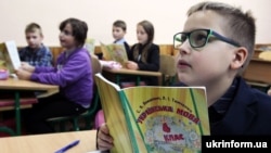 У 2023 році на видання й доставлення шкільних підручників із державного бюджету виділено 754,9 млн гривень