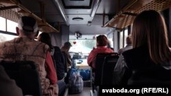 Маршрутка ў дарозе. Ілюстрацыйнае фота