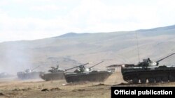 Զորավարժություններ «Ալագյազ» հրաձգարանում, արխիվ։