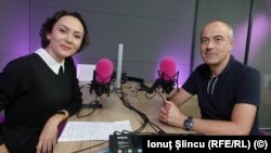 „Capacitatea de a te îndoi câteodată de propriile convingeri puternice e extrem de sănătoasă. E inconfortabil, dar e sănătos. E ok să te răzgândești, dar trebuie să ai curaj”, spune Radu Atanasiu. 