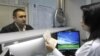Дар ним сол 10 ҳазор тоҷикистонӣ шаҳрванди Русия шудаанд. ВИДЕО