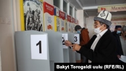Кыргызстандагы шайлоолордун бири. Иллюстрациялык сүрөт.