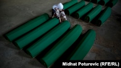 Srebrenica, dan uoči ukopa