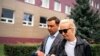 Навальныйды чет өлкө алып кетүүгө уруксат берилбей жатат