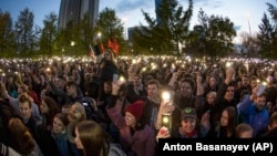 Від середини травня жителі Єкатеринбурга протестували проти будівництва храму в міському сквері