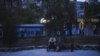 Люди відпочивають у Вугледарі