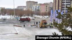 7 январ, шаҳри Оқтеппаи Қазоқистон. Баъди эътирозу хушунатҳои ахир мақомот шаҳрро тоза мекунанд