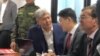 Кой-Таш окуясы боюнча соттук отурум. 3-март, 2020-жыл. Мурдагы президент Алмазбек Атамбаев жана адвокат Замир Жоошев.