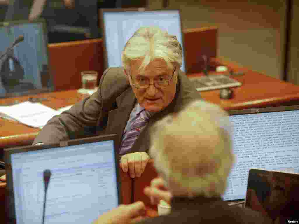 Fotograf Reutersa Damir Šagolj dobio je ekskluzivni pristup pritvorskoj jedinici Haškog tribunala.