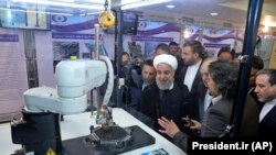 Президент Хасан Роухани "Улуттук өзөктүк кубат күнүнө" арналган иш-чарада. Тегеран. 2018-жылдын 9-апрели.