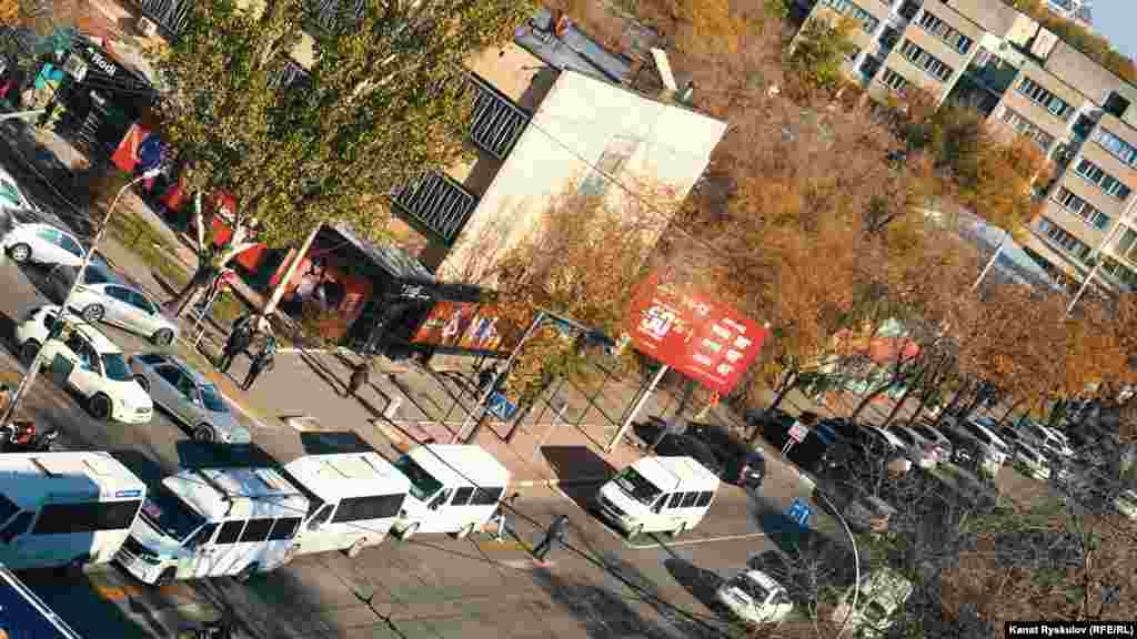 Баш калаада коомдук транспорт көйгөйү качан чечилери белгисиз. 