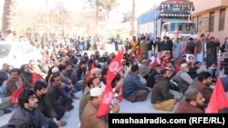 په بلوچستان کې ډاکټران د معاشونو د زیاتولو لپاره احتجاج کوي. پخوانی انځور
