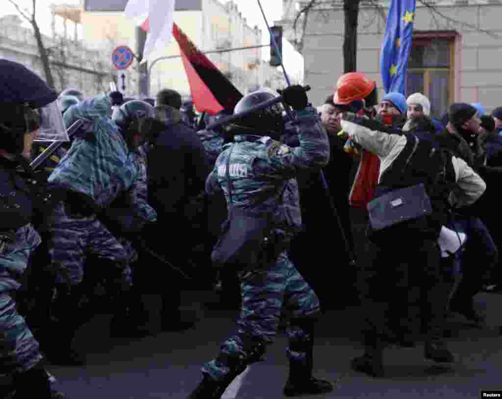 Kijev, 3. decembar 2013. Foto: REUTERS / Stoyan Nenov 