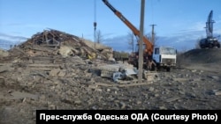 Раніше ДСНС повідомила, що з-під завалів врятували шістьох людей, один із них помер згодом у лікарні
