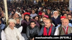 د پي ټي اېم یوشمېر مخکښه مشران د فبرورۍ پر ۱۶مه په کراچۍ کې د پرلت پرمهال