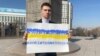Тимофей Морозов на площади Республики в Алматы, 24 февраля 2025 г.