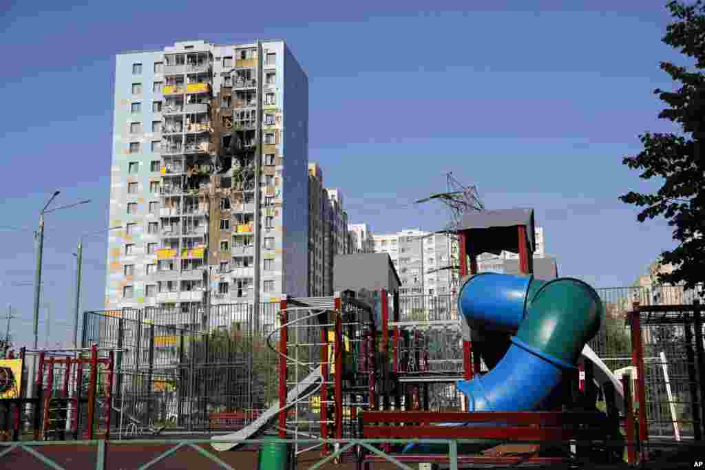 Ukraine asserts its right to strike Russian territory in response to Moscow's ongoing attacks. However, Kyiv's Western allies have cautioned against actions that could escalate into a direct confrontation between Russia and NATO.