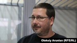 Експерекладач прем'єр-міністра України Станіслав Єжов у суді. Київ, 3 липня 2019 року