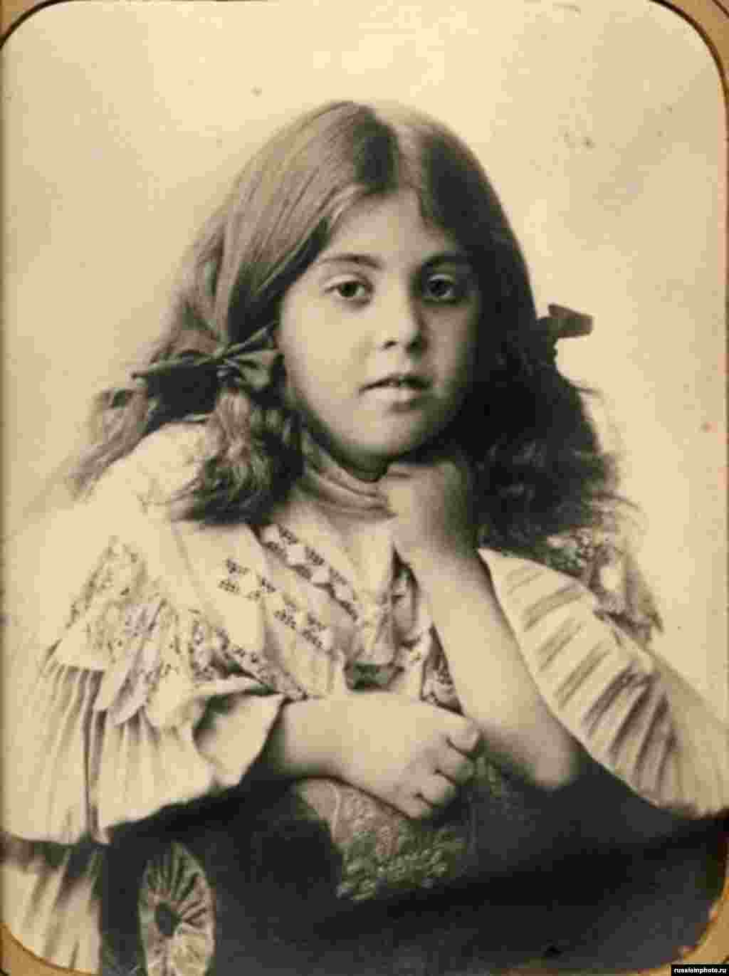 Портрет девочки, г. Москва, 1890 год 