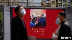 Imagine cu Xi Jinping în orașul chinez Shanghai 