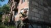 Якщо розвести війська в Золотому, лінія оборони пройде по центру міста – Ільченко
