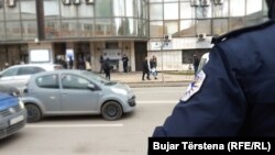 Kosovska policija na ulici Prištine, ilustrativna fotografija