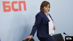 Лидерката на БСП Корнелия Нинова. Снимката е архивна.