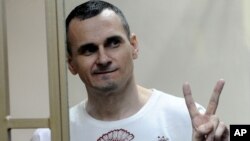 Олег Сенцов оголосив безстрокове голодування, починаючи з 14 травня, з вимогою звільнити 64 українських політв'язнів у Росії