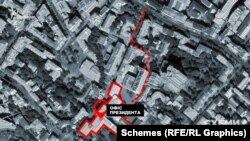 Таємний заїзд до ОП – через ворота до будівлі Державного управління справами: якщо хтось хоче непублічно відвідати ОП, він може ним скористатися