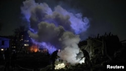 Голова Донецької ОВА Вадим Філашкін уточнив, що через атаку поранень зазнали 11-річна дівчинка, її 34-річна мати та 55-річна бабуся